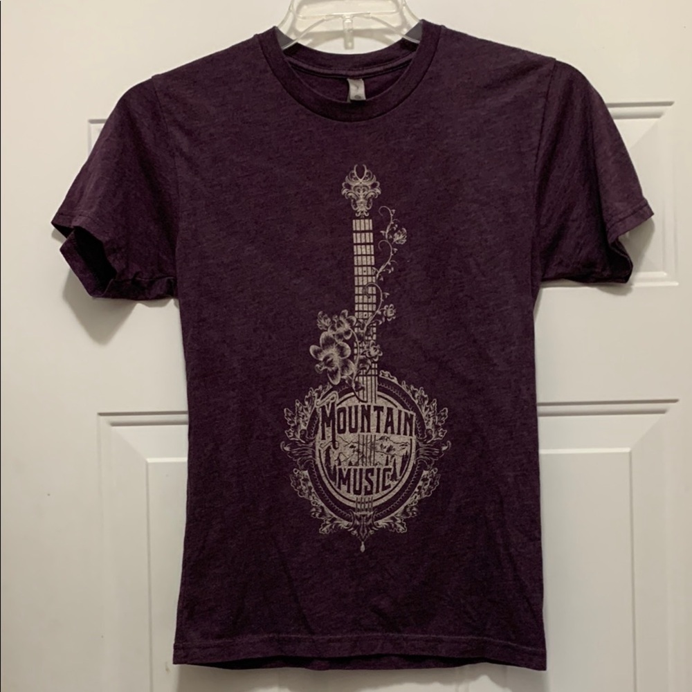 4/$10 Mountain Music Banjo Purple Graphic T-Shirt Size XS